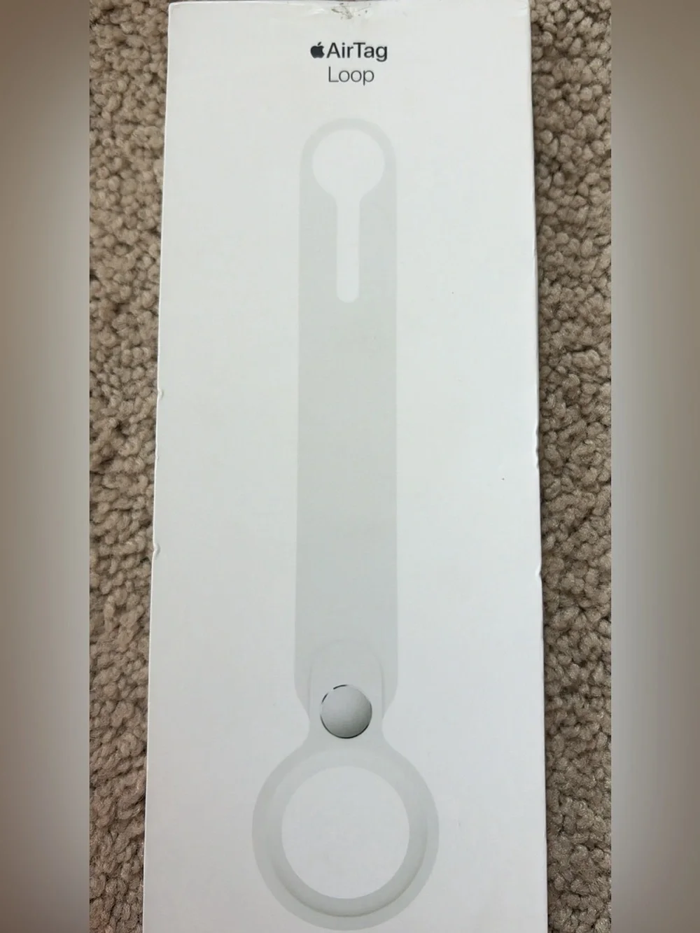 Apple White AirTag Loop Illustrated Box